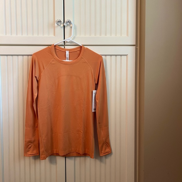 lululemon athletica Tops - NWT - Lululemon - Women's Swiftly Tech LS 2.0 - Monarch Orange - Sizes: 8 & 10
